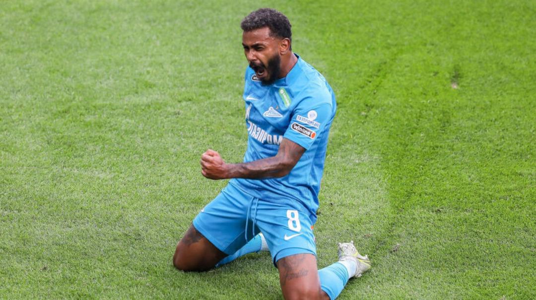 Jose Mourinho isim verdi... Geçtiğimiz yaz Galatasaray ın çok istediği Wendel Fenerbahçe için liste başı! Başkan Ali Koç devrede 3