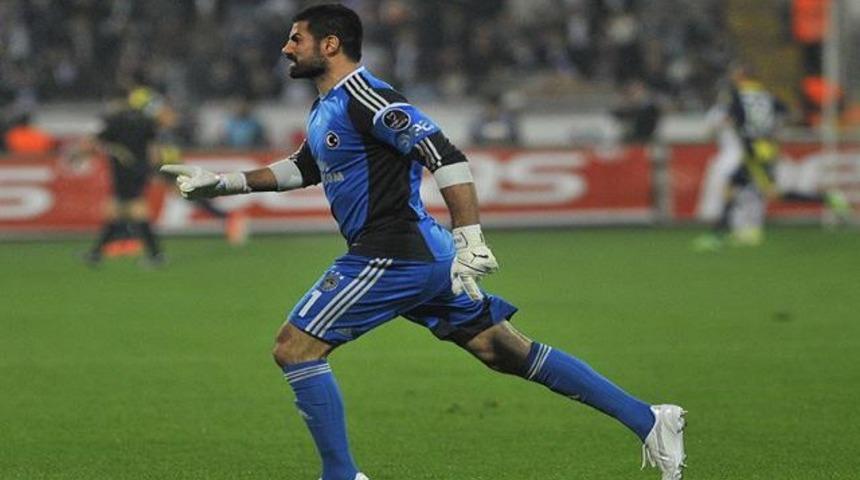 Volkan Demirel'den taraftarlara WC cevabı