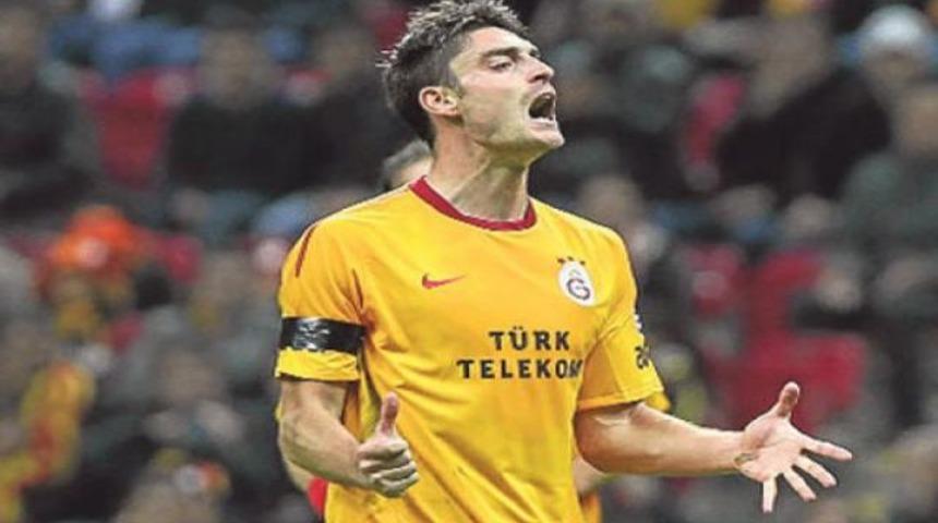 Terim'den Riera'ya tokat gibi cevap..