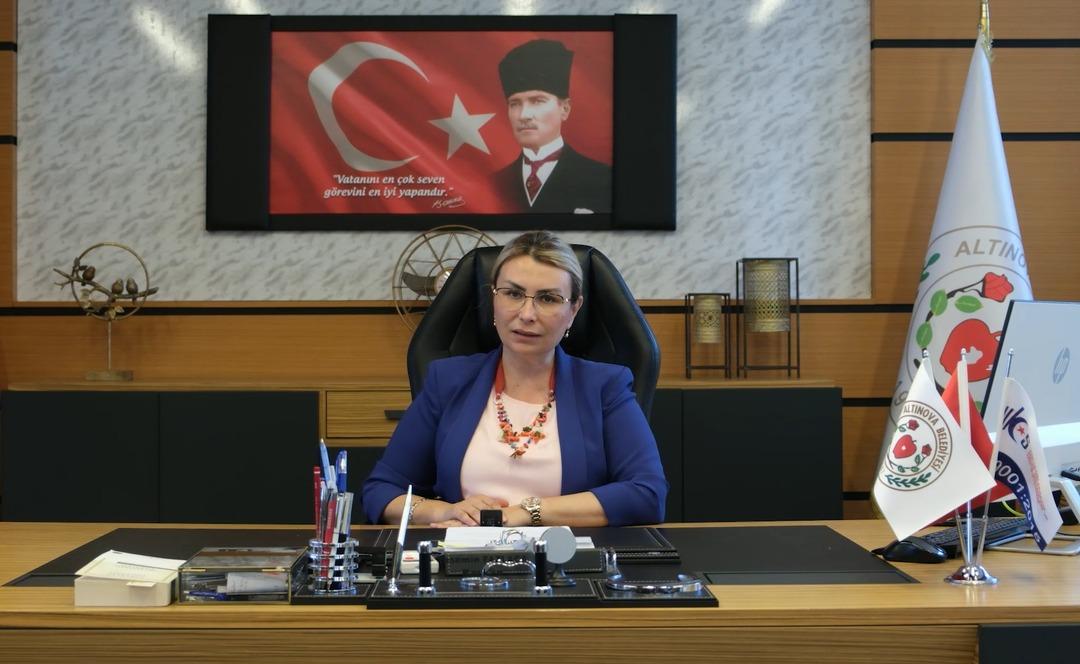 ALTINOVA-BELEDIYE-BASKANI-FAZLACA-PARTI_784158_231959