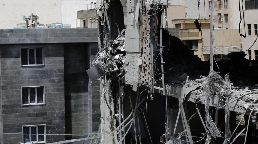 İsrail'in İran'a saldırılarında hayatını kaybedenlerin sayısı 627'ye yükseldi