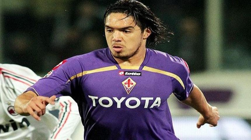 Galatasaray'dan Vargas bombası