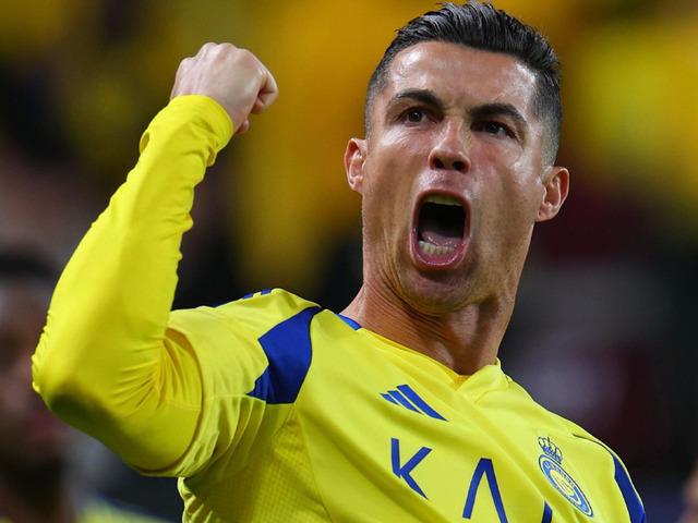 Beklenen oldu! Cristiano Ronaldo, iki yıllık sözleşmeye imzayı atıyor!