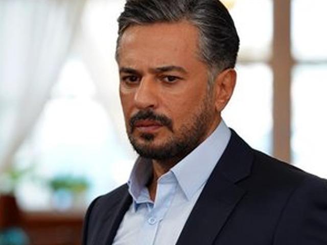 "Sanat camiasından" diyerek sevgilisini anlattı