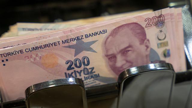 AK Parti'den 'en düşük emekli maaşı' açıklaması! 'En kısa sürede...'