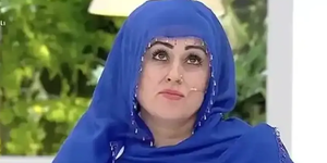 Bu sefer saç ektirdi! Başörtüsünü çıkarıp paylaştı