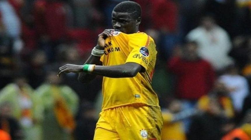 "Eboue'ye PSG'den teklif geliyorsa..."