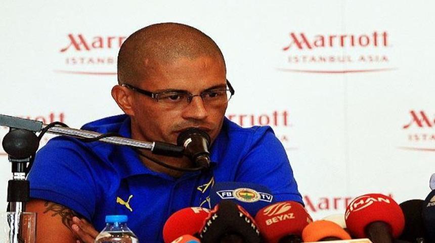 Alex Fenerbah&ccedil;e'ye hala kırgın!