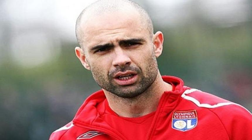 G.Saray'ı duyunca kapıları tekmeledi