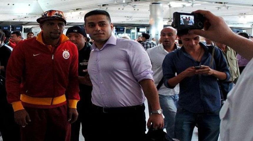 Cimbom Ada'ya u&ccedil;tu..!