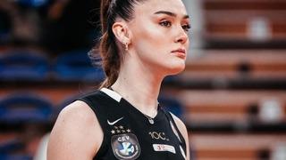 Zehra Güneş'in voleybolcu kardeşi İrem Güneş yeni yaşını kutladı! Görenler aynı yorumu yaptı! 'Tıpkı ablası'