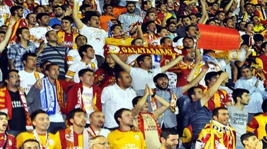 G.Saray'da bilet &ccedil;ılgınlığı..!