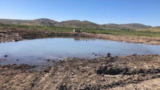 Sulama borusunun patlaması çiftçiyi mağdur ediyor