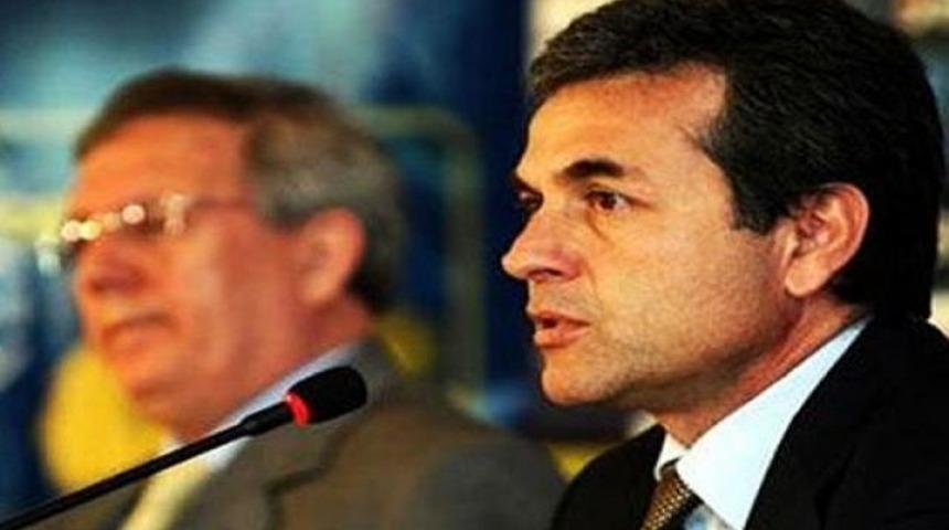 Fenerbah&ccedil;e'de Yıldırım-Kocaman gerginliği