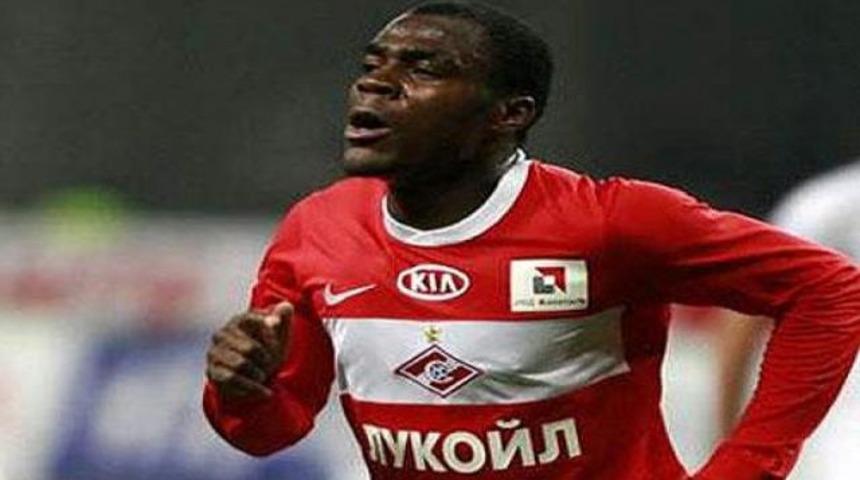 Emenike transferinde flaş gelişme!