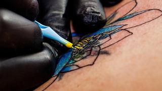 Yeni bilimsel araştırma: Dövme kansere neden olur mu? 