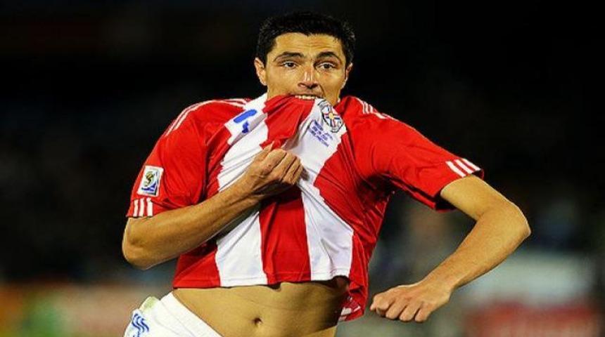 Fenerbah&ccedil;e'den Cardozo bombası!