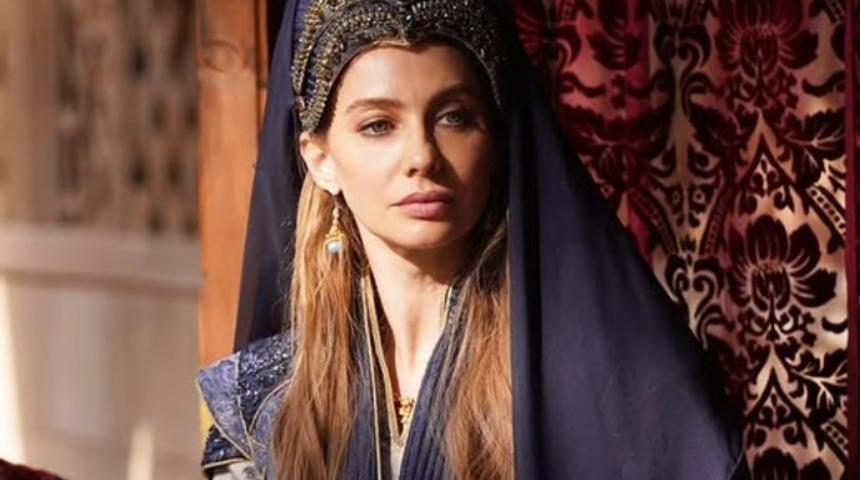 Tuba Ünsal gönlünü 10 yaş küçük iş insanına kaptırdı! Aşkını böyle haykırdı