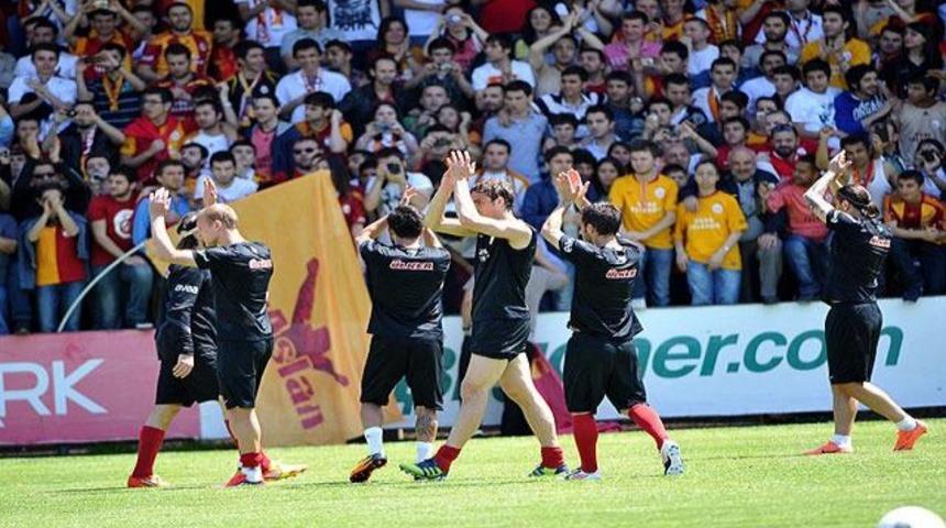 Terim'den taraftara m&uuml;jde!