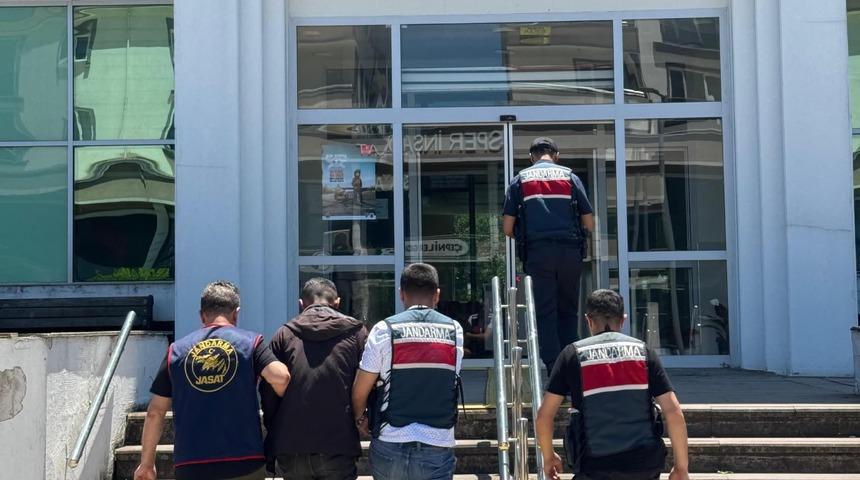 Giresun'da cinayet hükümlüsü yakalandı! 22 yıl 59 ay hapis cezasıyla aranıyordu