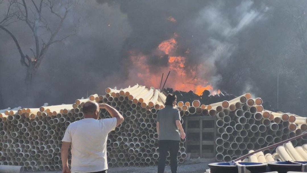 Bodrum daki korkutan depo yangını söndürüldü 1