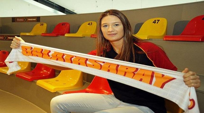 Neriman &Ouml;zsoy Galatasaray'da!