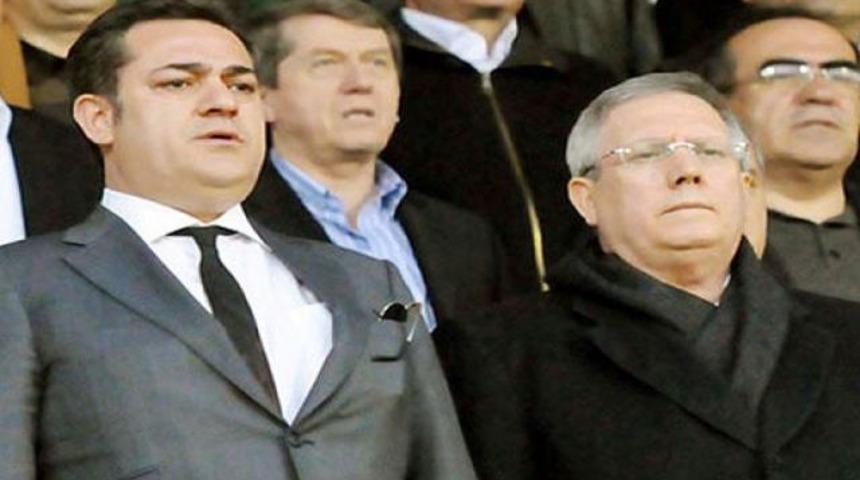 Aziz Yıldırım - Halil &Uuml;nal birbirine girdi