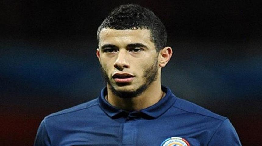 Fenerbah&ccedil;e beklemeye ge&ccedil;ti..!