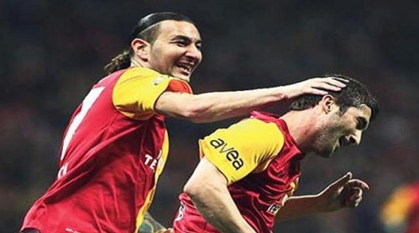 G.Saray'da 4 oyuncu g&ouml;r&uuml;şme odasında!