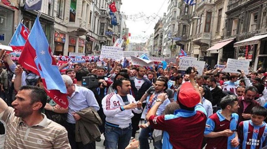 Trabzon'da F.Bah&ccedil;e'ye protesto!