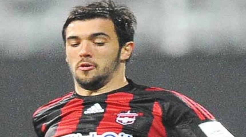 Serdar Kurtuluş Trabzon'a..!