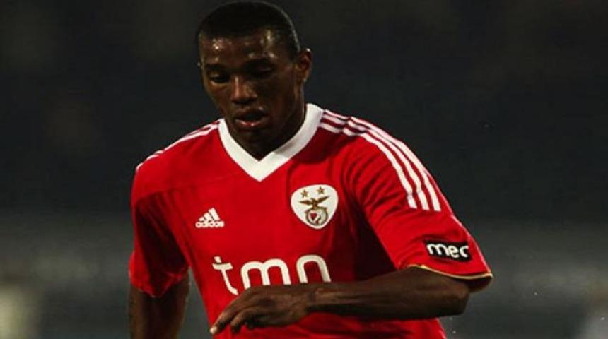 Trabzonspor Emerson'u borsaya bildirdi..!