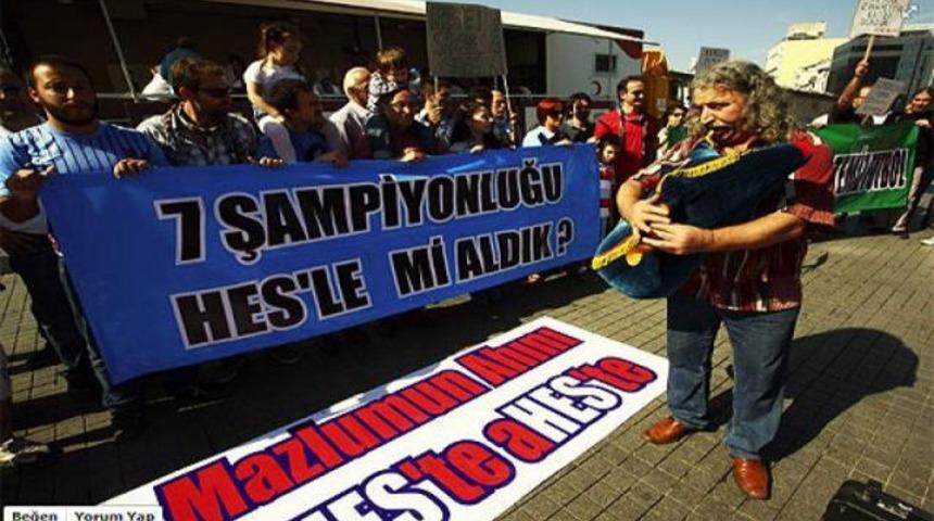 Trabzonsporlular'dan 'HES' protestosu!