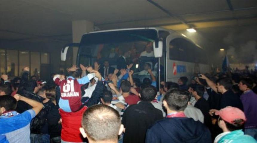 Trabzonspor kafilesi kaza ge&ccedil;irdi!
