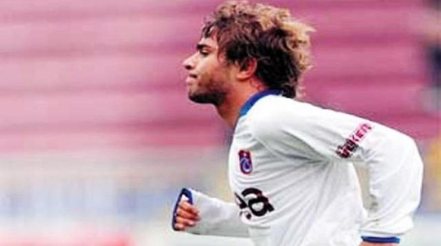 TS'li futbolcudan F.Bah&ccedil;elileri kızdıran twit