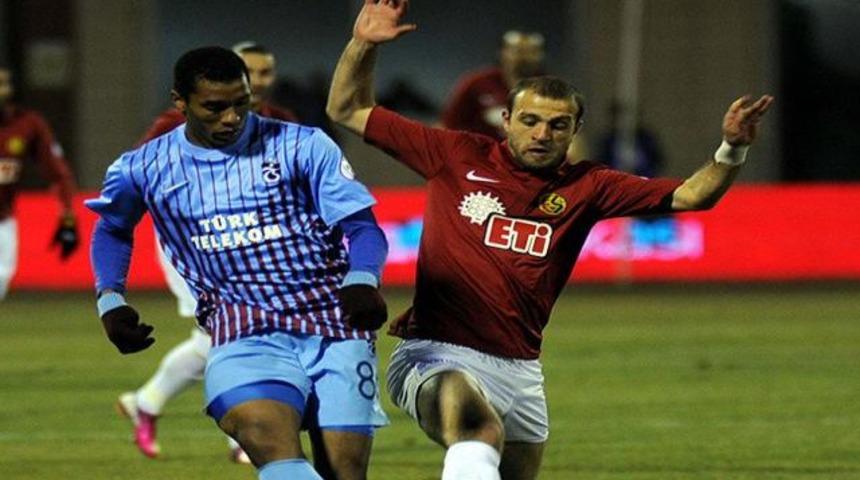 Es Es 'Fırtına'sı..!