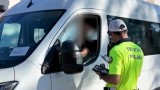 Isparta’da okul çevrelerinde denetim: 64 aranan şahıs yakalandı