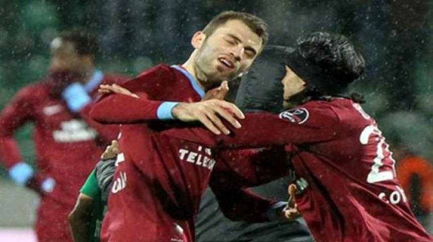 Colman arkadaşını tokatladı!