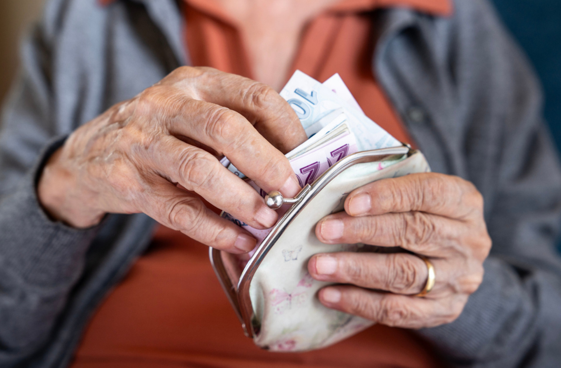 Emeklilere büyük fırsat! Maaşını Yapı Kredi'ye taşıyanlara 27.000 TL'ye varan promosyon