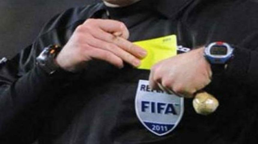 Derbinin hakemine b&uuml;y&uuml;k şok..!