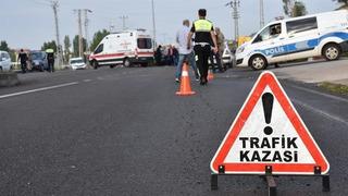 Devrilen otomobildeki 1 kişi yaralandı