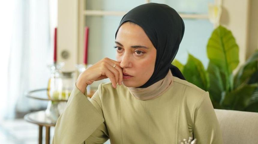 Kızılcık Şerbeti'nin Nursema'sı Ceren Karakoç'un aylık kazancı ortaya çıktı! Bölüm başı bakın ne kadar alıyormuş