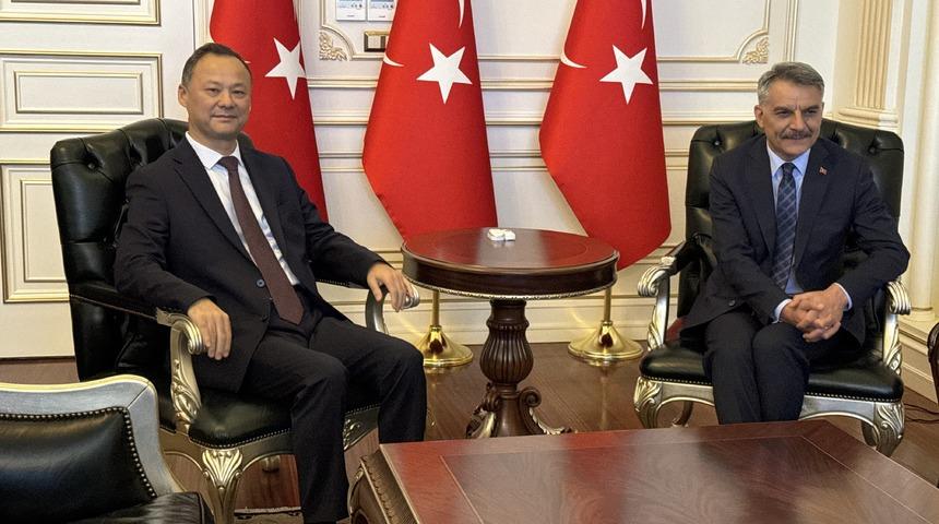 Kırgızistan'ın Ankara Büyükelçisi Kazakbaev'den Yozgat Valisi Özkan'a ziyaret