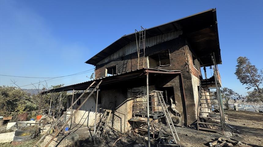 Alevlerin sardığı 400 hanelik mahalle cansiparane çalışmayla kurtuldu