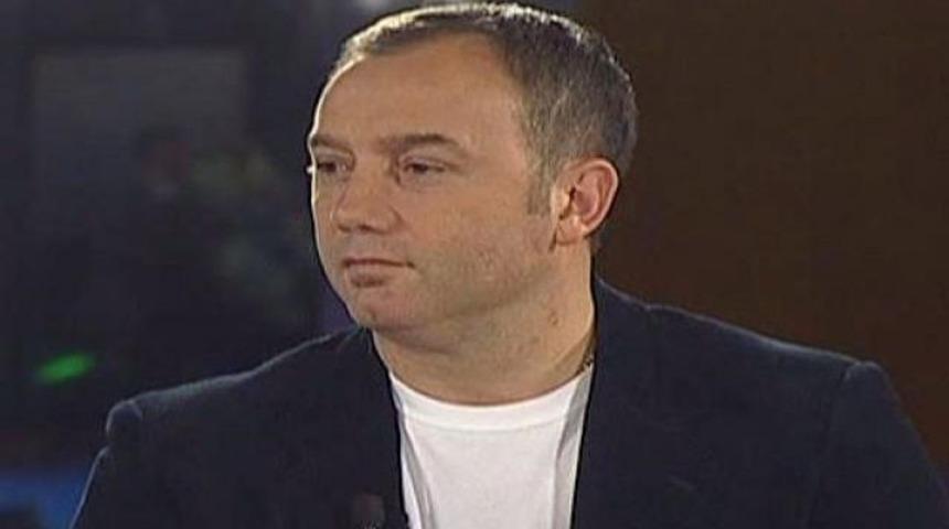 "Şenol hoca edebiyatı bırakıp..."