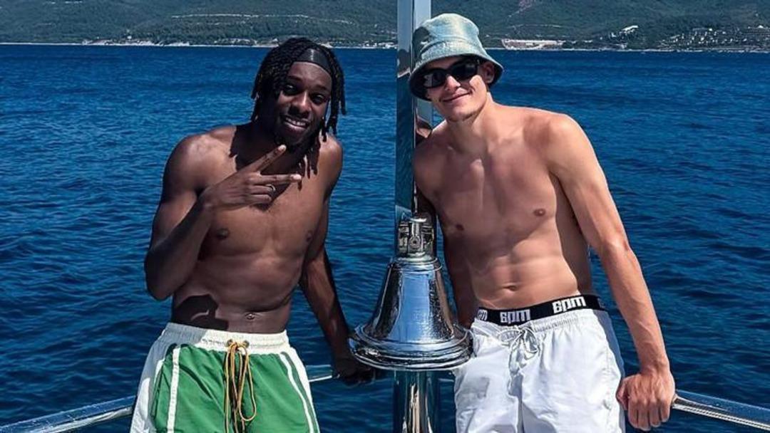 Haftalık kazancı 26 milyon lira olan Mohamed Salah Bodrum a geldi! Balık masasına ödediği rakam gündem oldu... 3