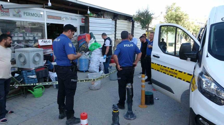Kardeşlerin silahlı saldırısına uğrayan esnaf yaralandı