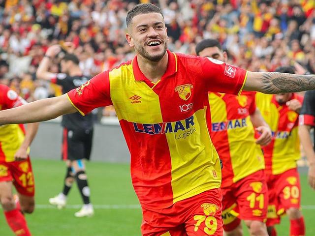 Göztepe'li Romulo'nun talipleri artıyor...
