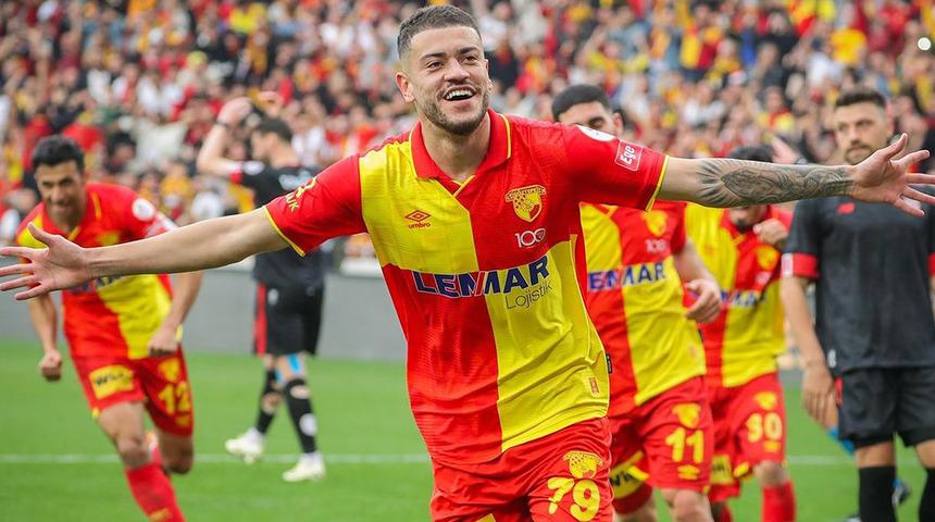 Beşiktaş ve Trabzonspor'un da ilgilendiği Brezilyalı golcü için Göztepe yüksekten uçtu! Avrupa ekipleri Romulo için sıraya girdi...