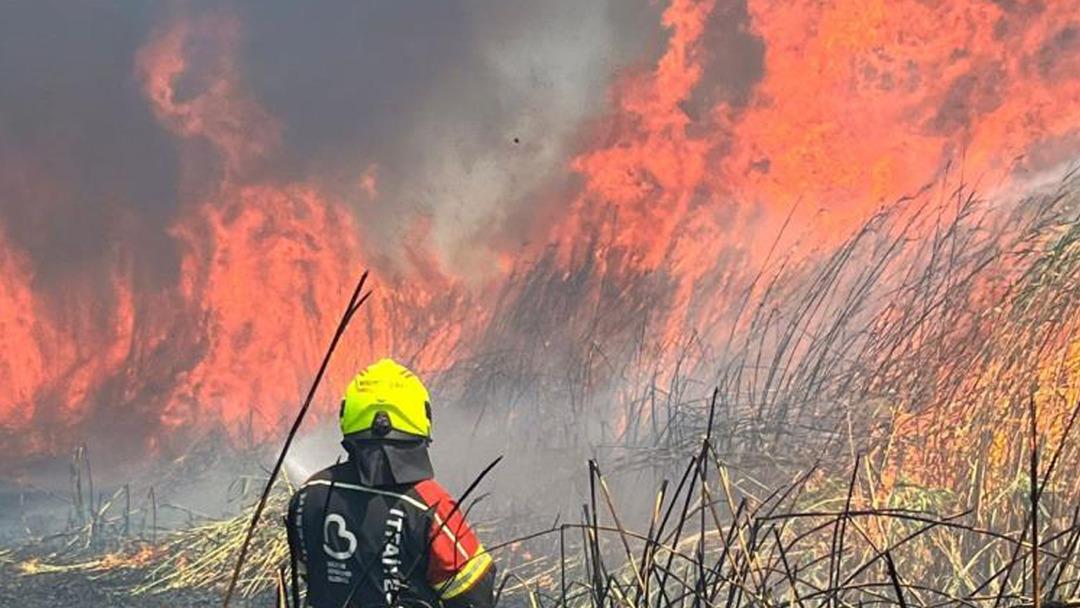 Bakan Yumaklı dan orman yangını açıklaması: "Bugün 67 yangın çıktı, 3 ü kontrol altına alındı bir tanesi devam ediyor" 3